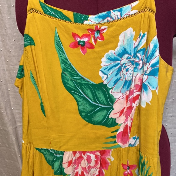 Old Navy Tropical Print dress - Picture 2 of 5